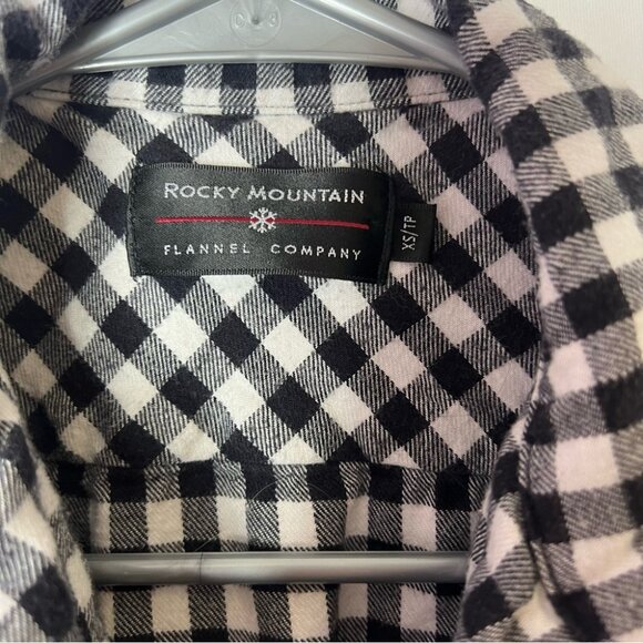 Rocky Mountain flannel company Black and White Checkered Top loon bird - Picture 5 of 6
